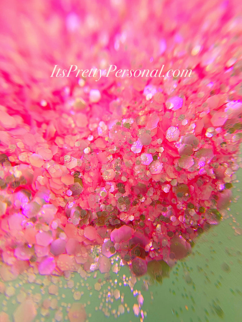 "Bubblegum Bliss Pink” - Maker Monthly Box Color Feb 2025