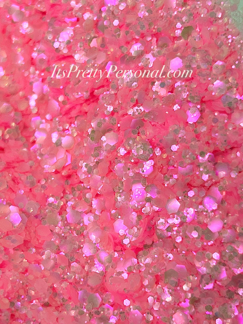 "Bubblegum Bliss Pink” - Maker Monthly Box Color Feb 2025